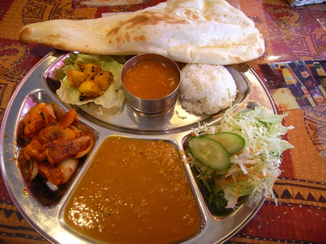 ネパール料理「サムジャナ」